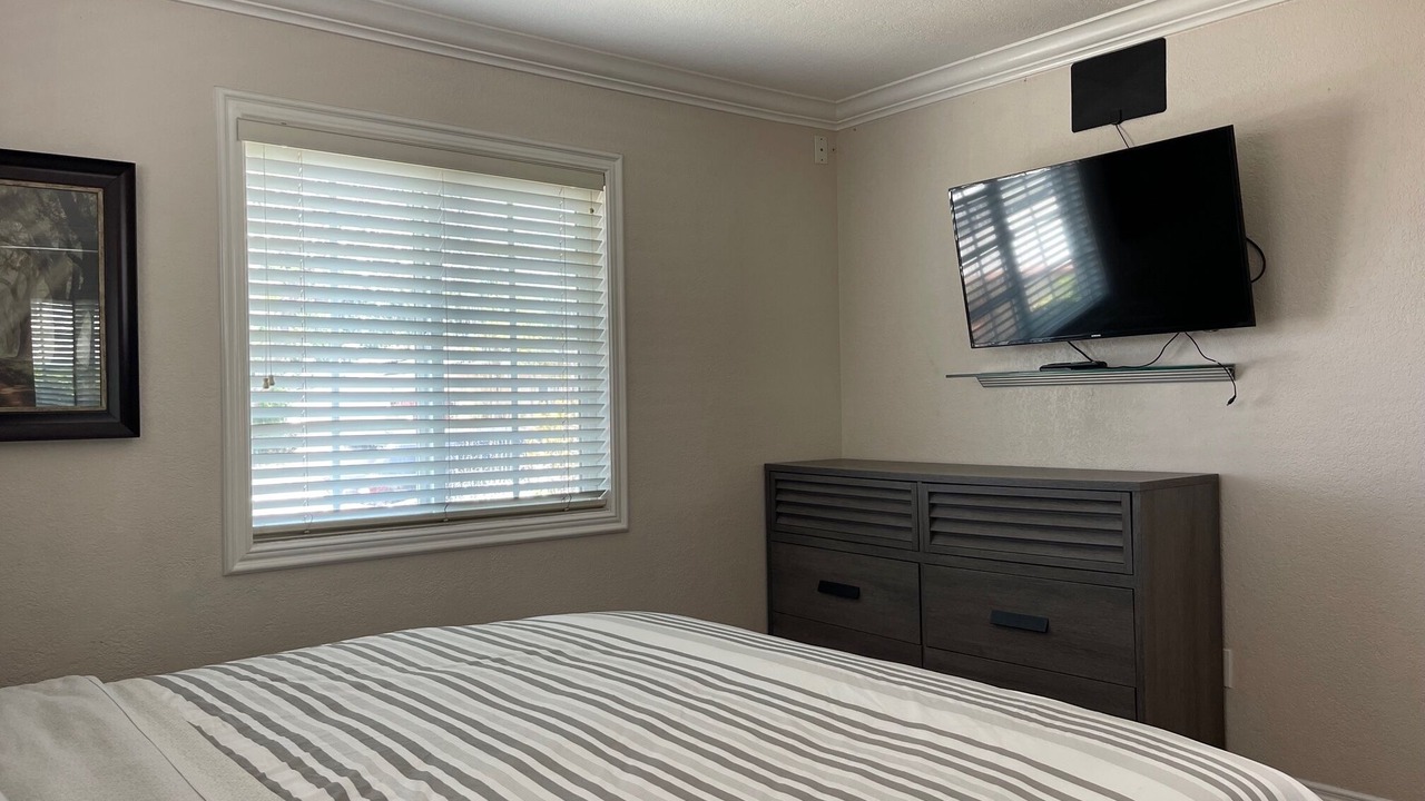 Photo of Bedroom in Sherwood Forest and Thistle Development