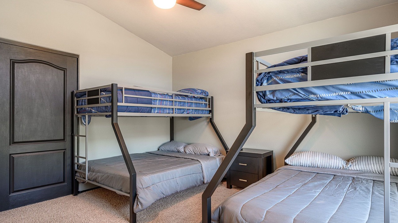 Photo of Bedroom in Paradise Hills