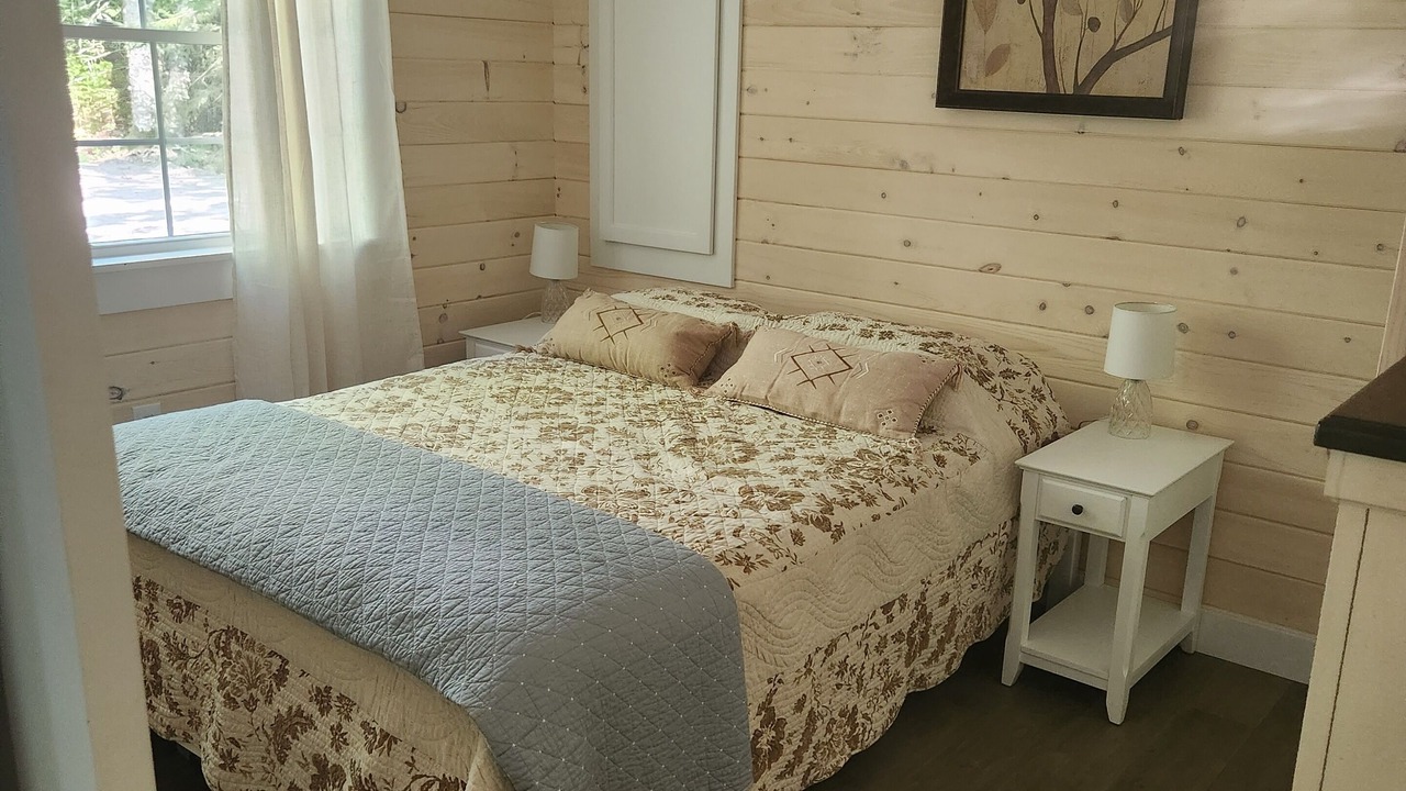 Photo of Bedroom in Sullivan