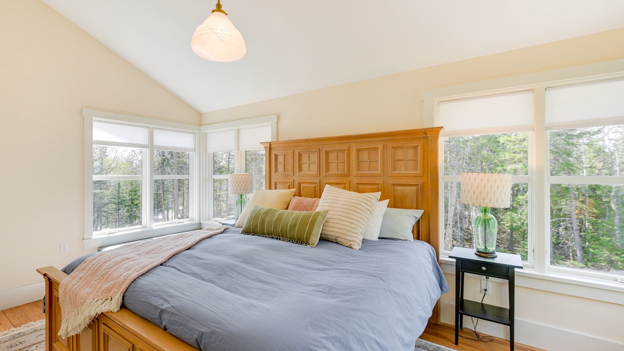 Photo of Bedroom in Seal Cove