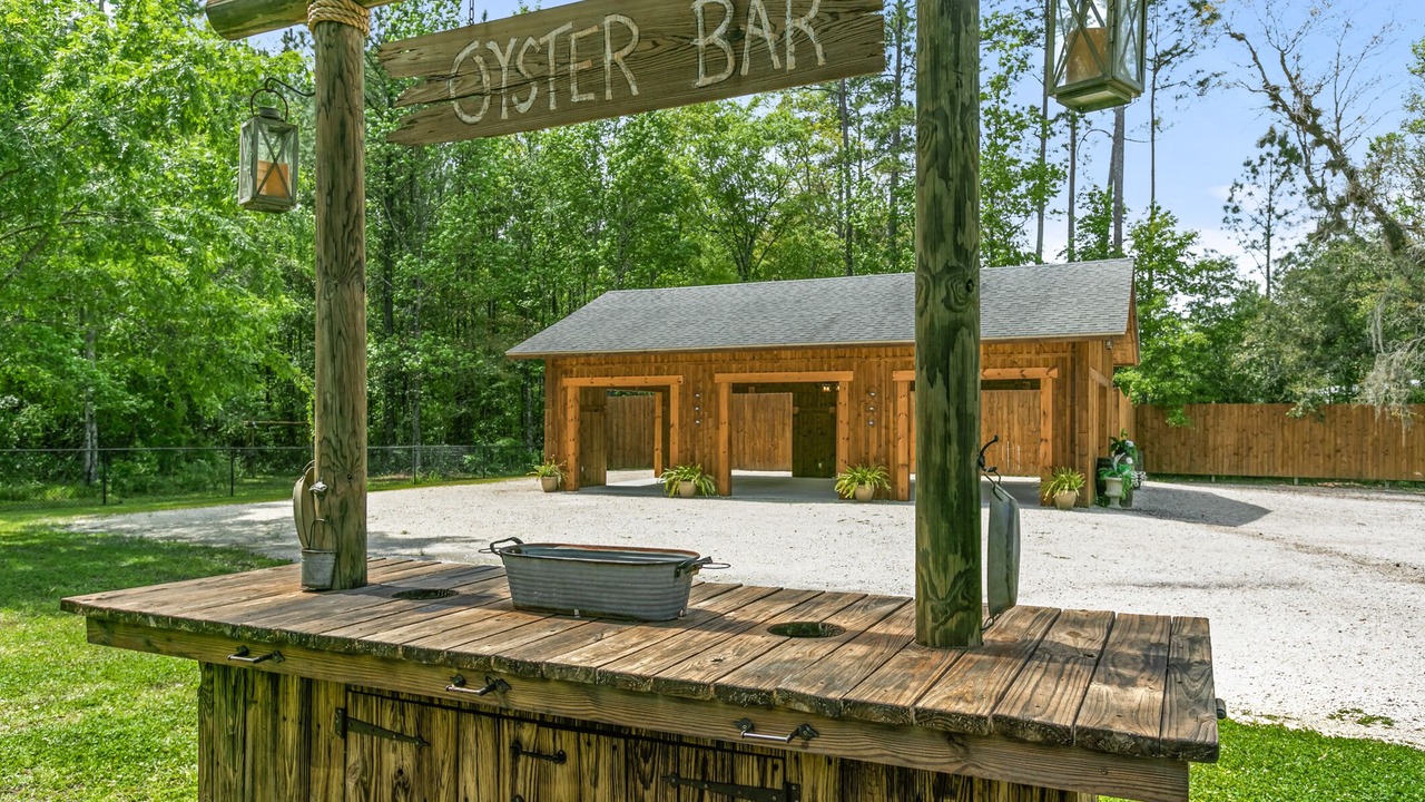 Photo of Outdoor in Northside