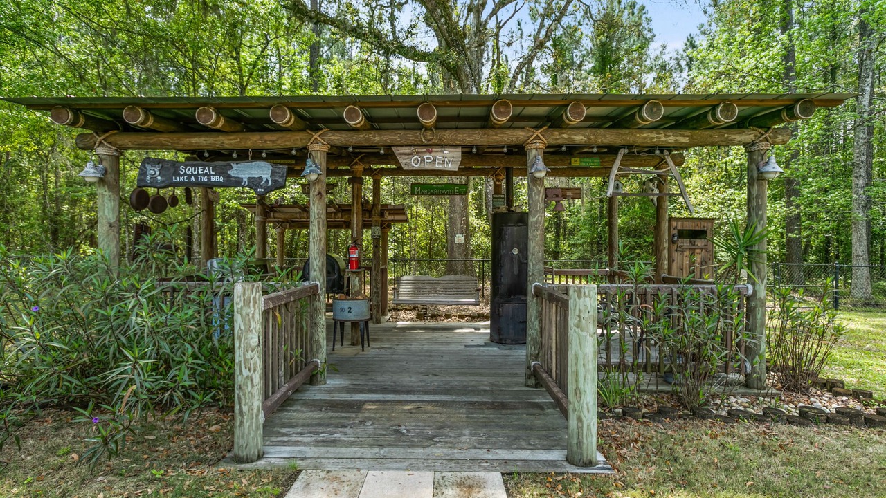 Photo of Outdoor in Northside