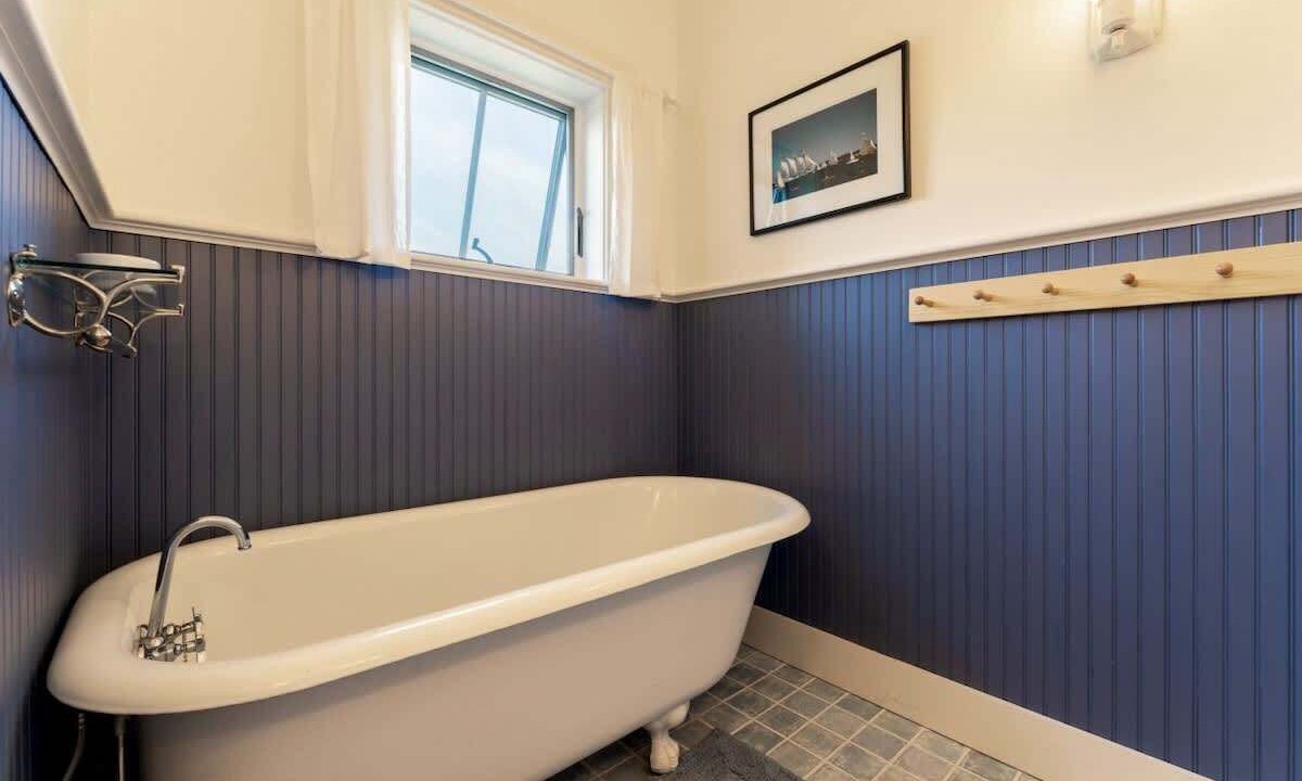 Photo of Bathroom in Bernard
