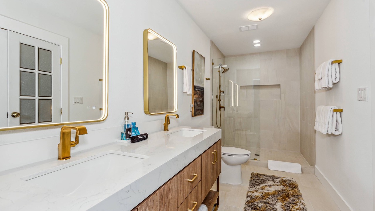 Photo of Bathroom in Northeast Pensacola