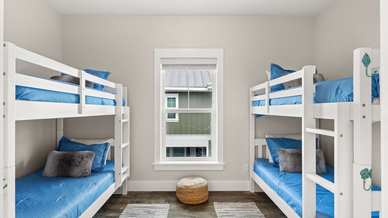 Photo of Bedroom in Biltmore Beach