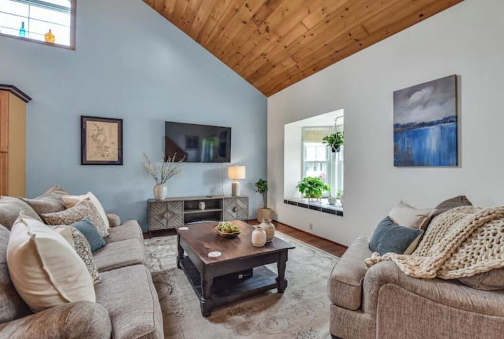 Photo of Livingroom in Greenville