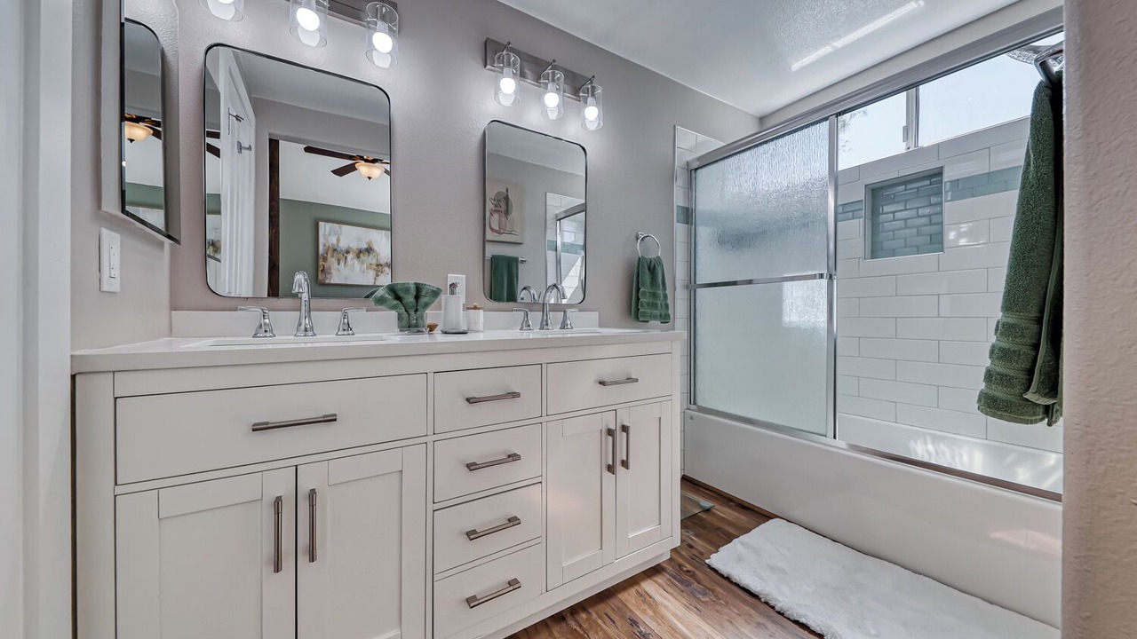 Photo of Bathroom in Summerlin