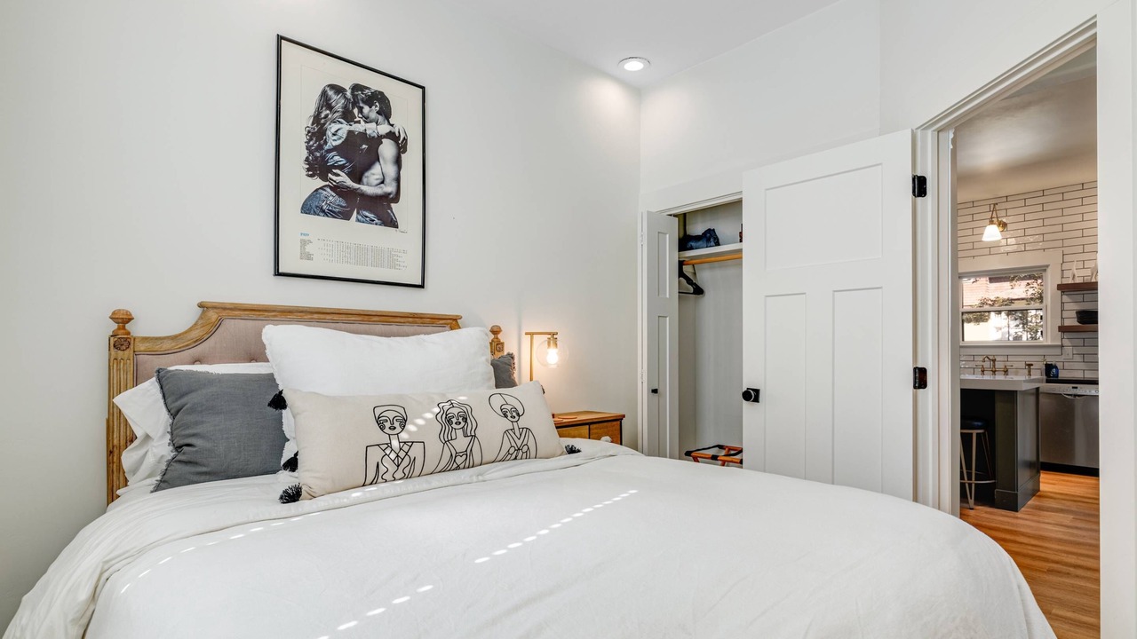 Photo of Bedroom in North End
