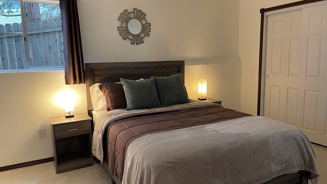 Photo of Bedroom in Running Springs