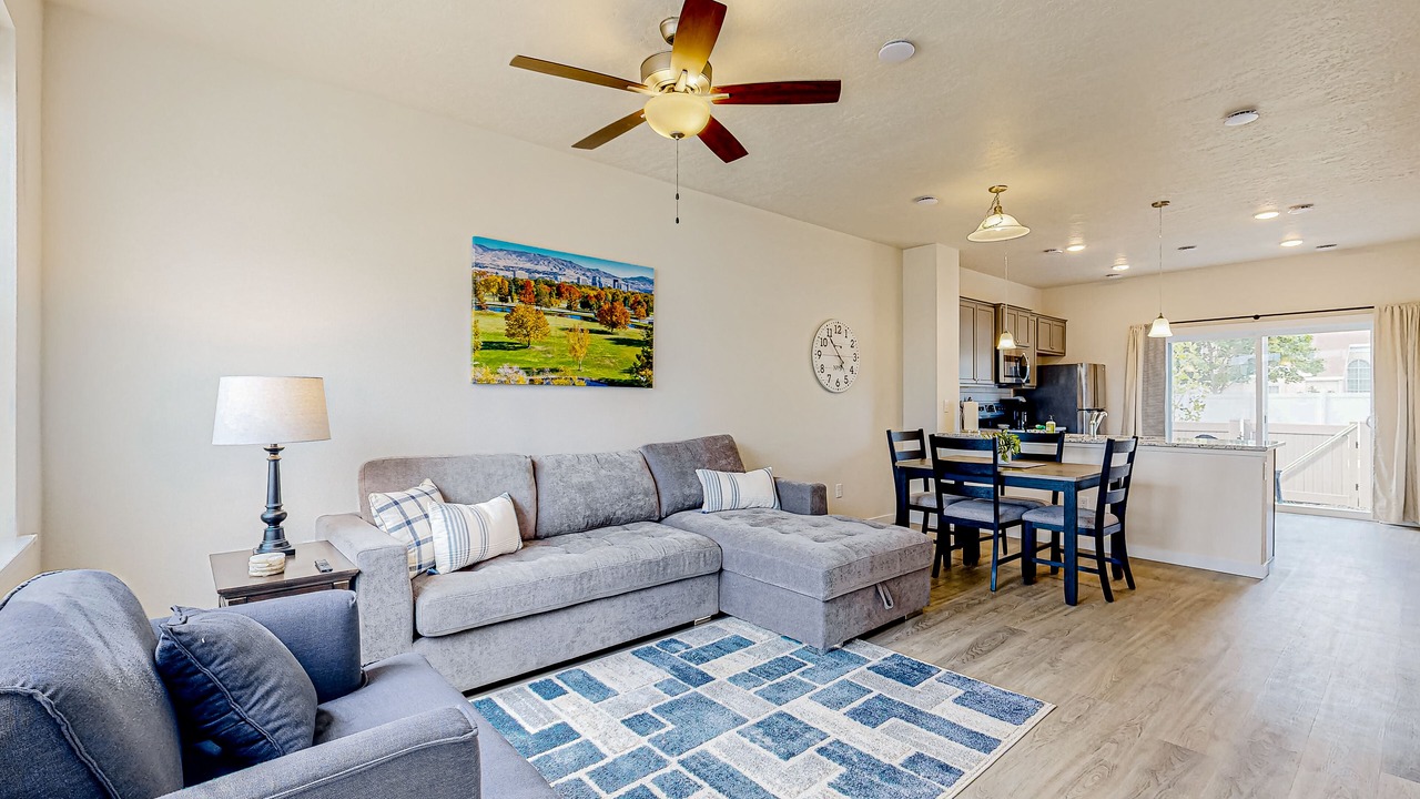 Photo of Livingroom in Southwest Ada County Alliance