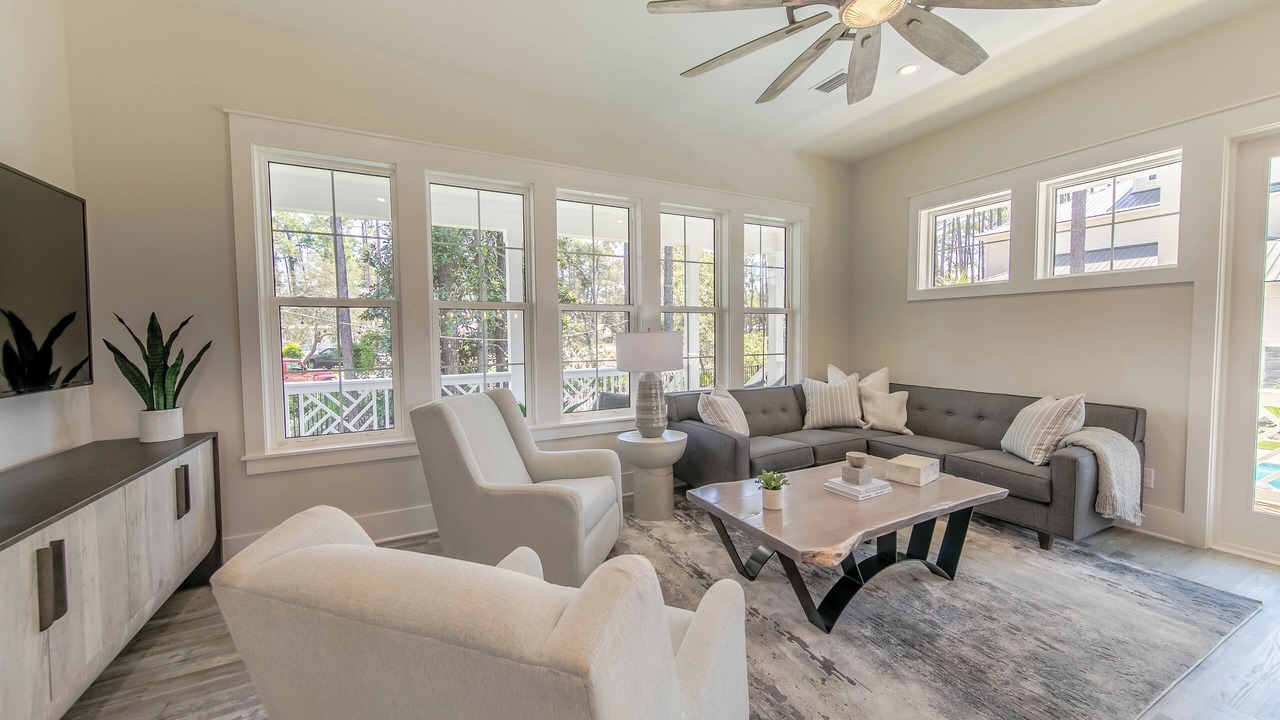 Photo of Livingroom in Dune Allen Beach