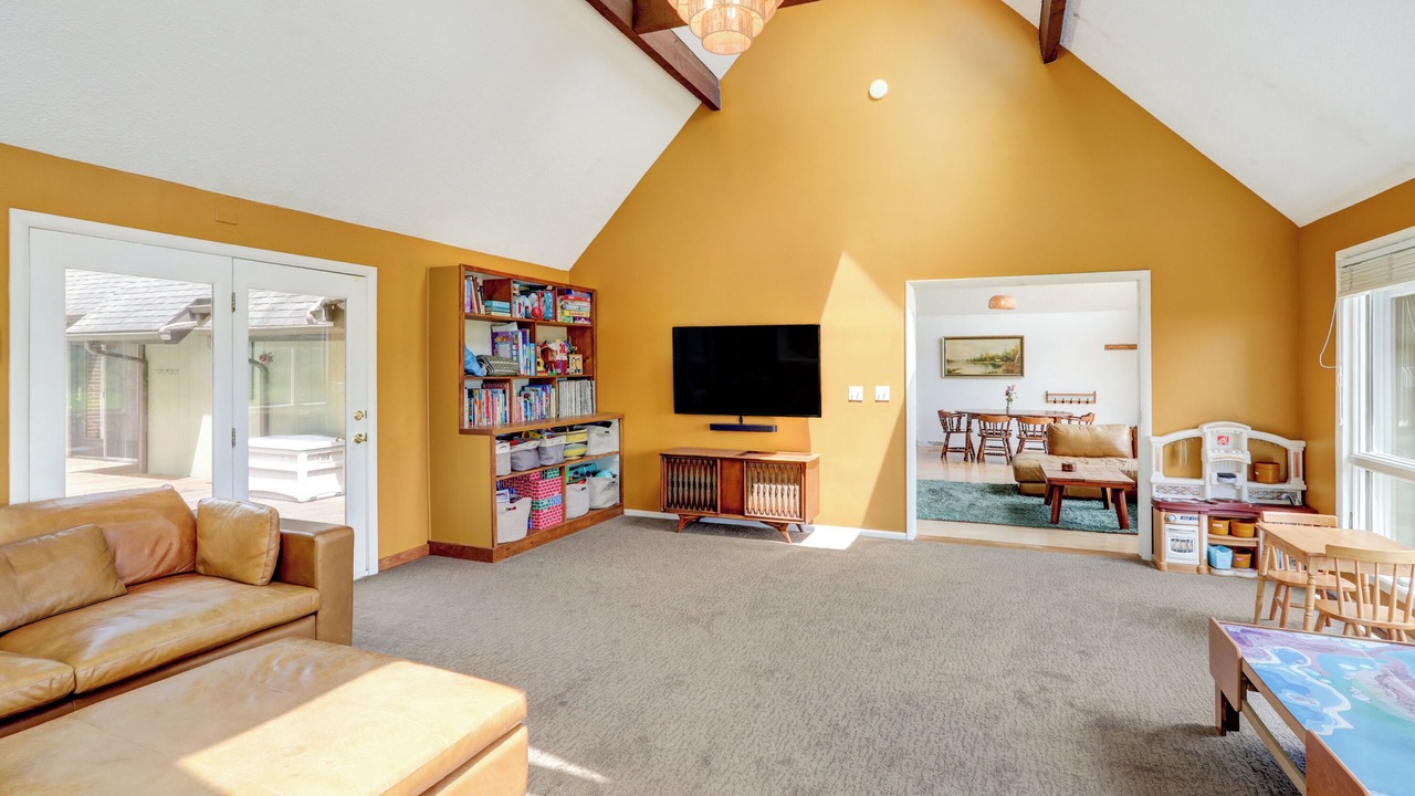 Photo of Livingroom in Willow Street