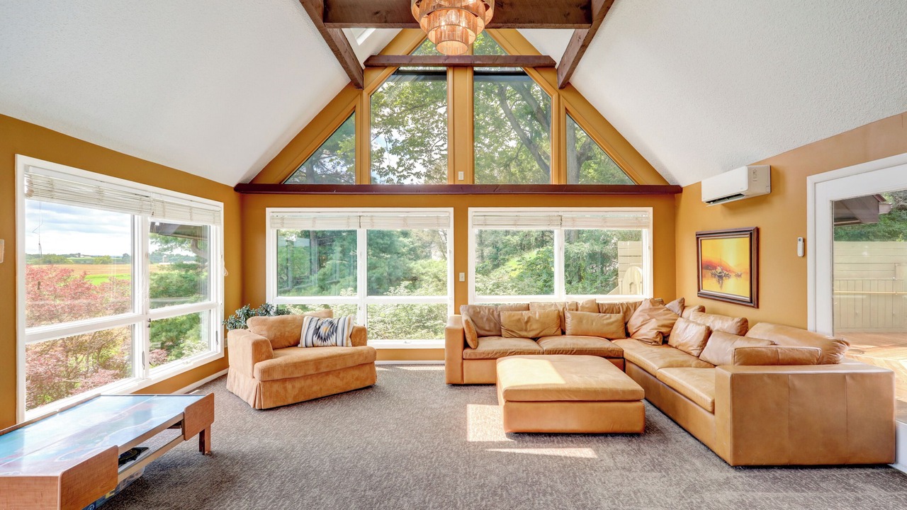 Photo of Livingroom in Willow Street
