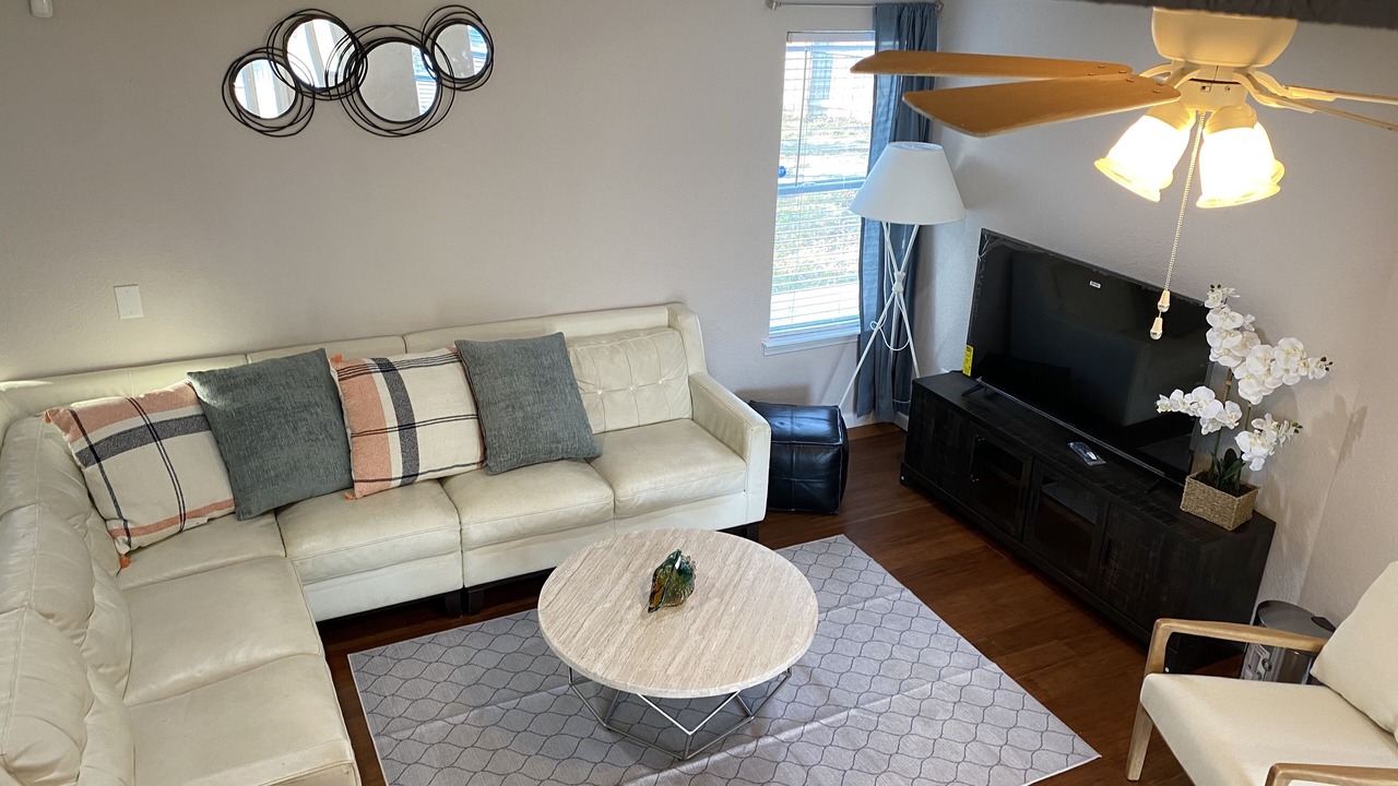 Photo of Livingroom in Thousand Oaks