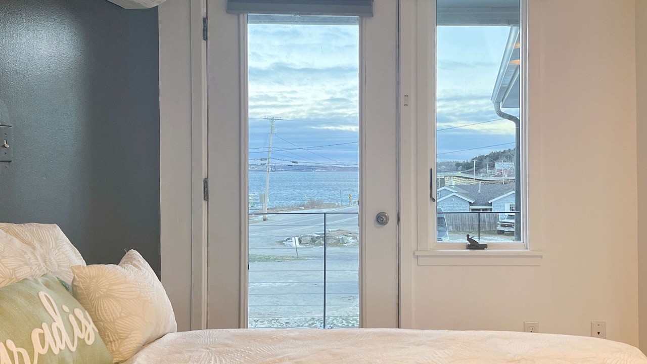 Photo of Bedroom in Mid-Coast and Islands