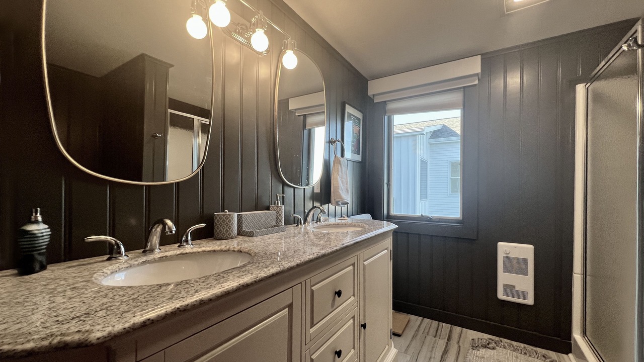 Photo of Bathroom in Mid-Coast and Islands