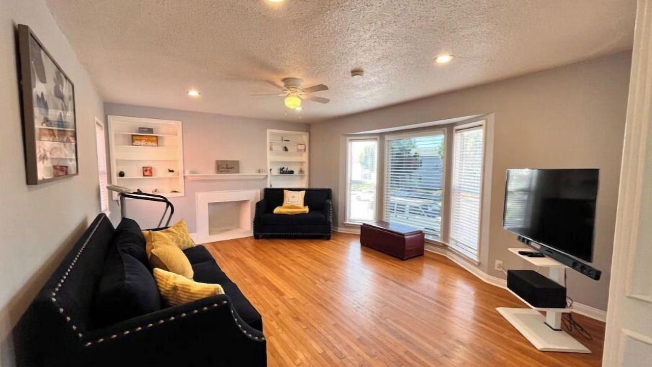 Photo of Livingroom in View Park-Windsor Hills