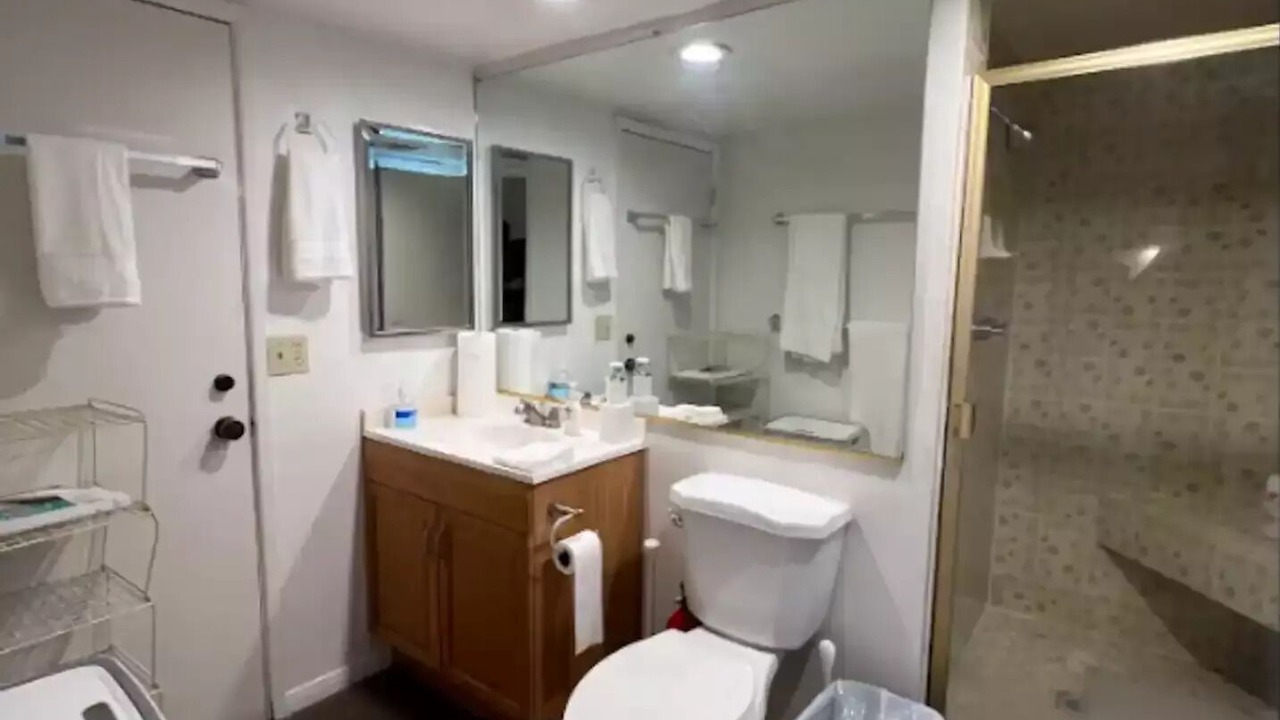 Photo of Bathroom in Hollywood Hills West