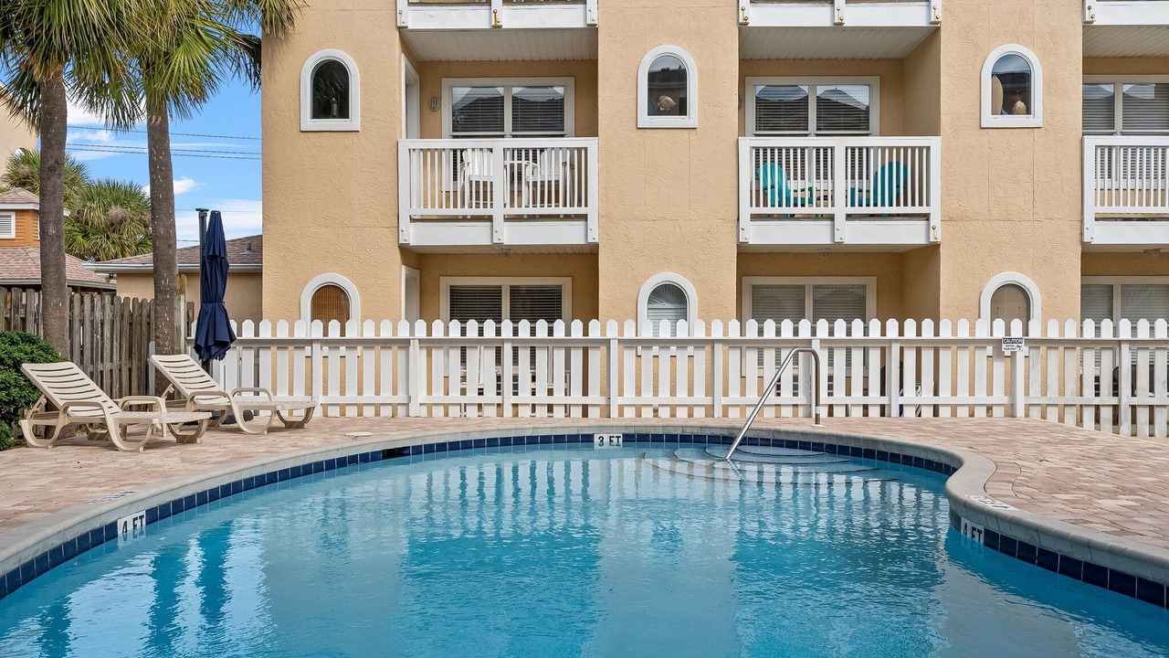 Photo of Outdoor in Biltmore Beach