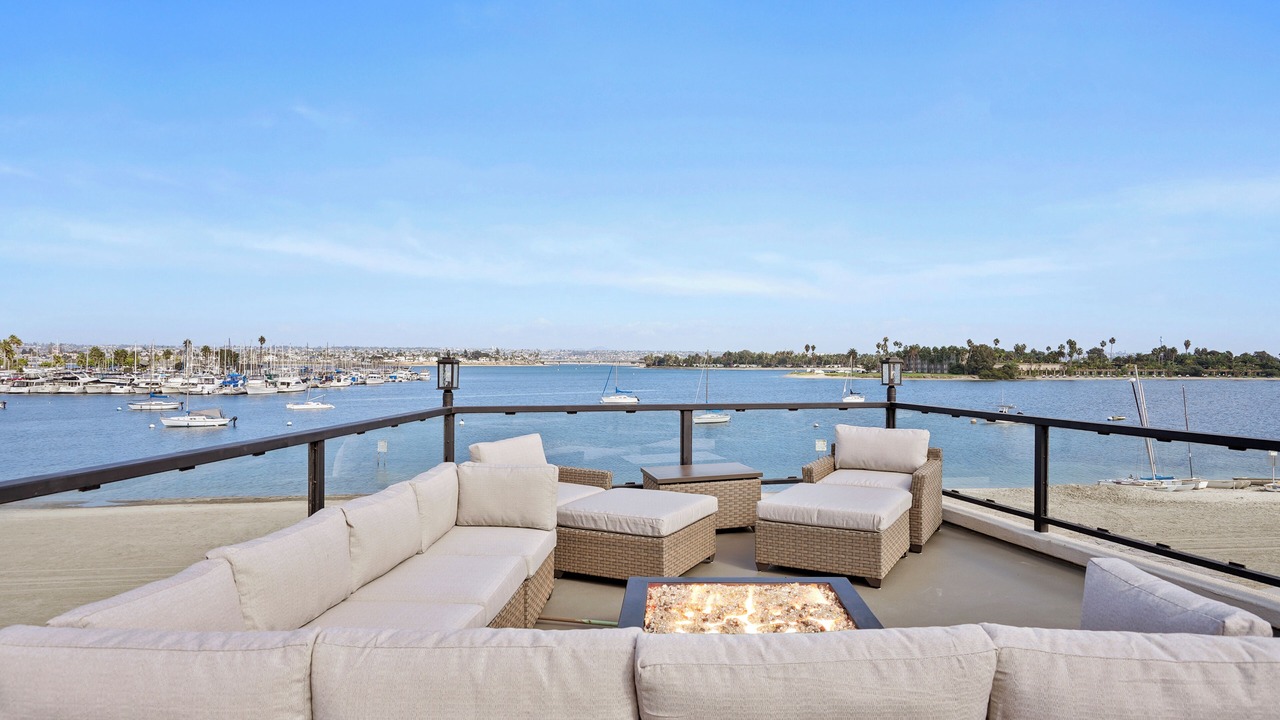 Photo of Patio Balcony in Central Mission Beach