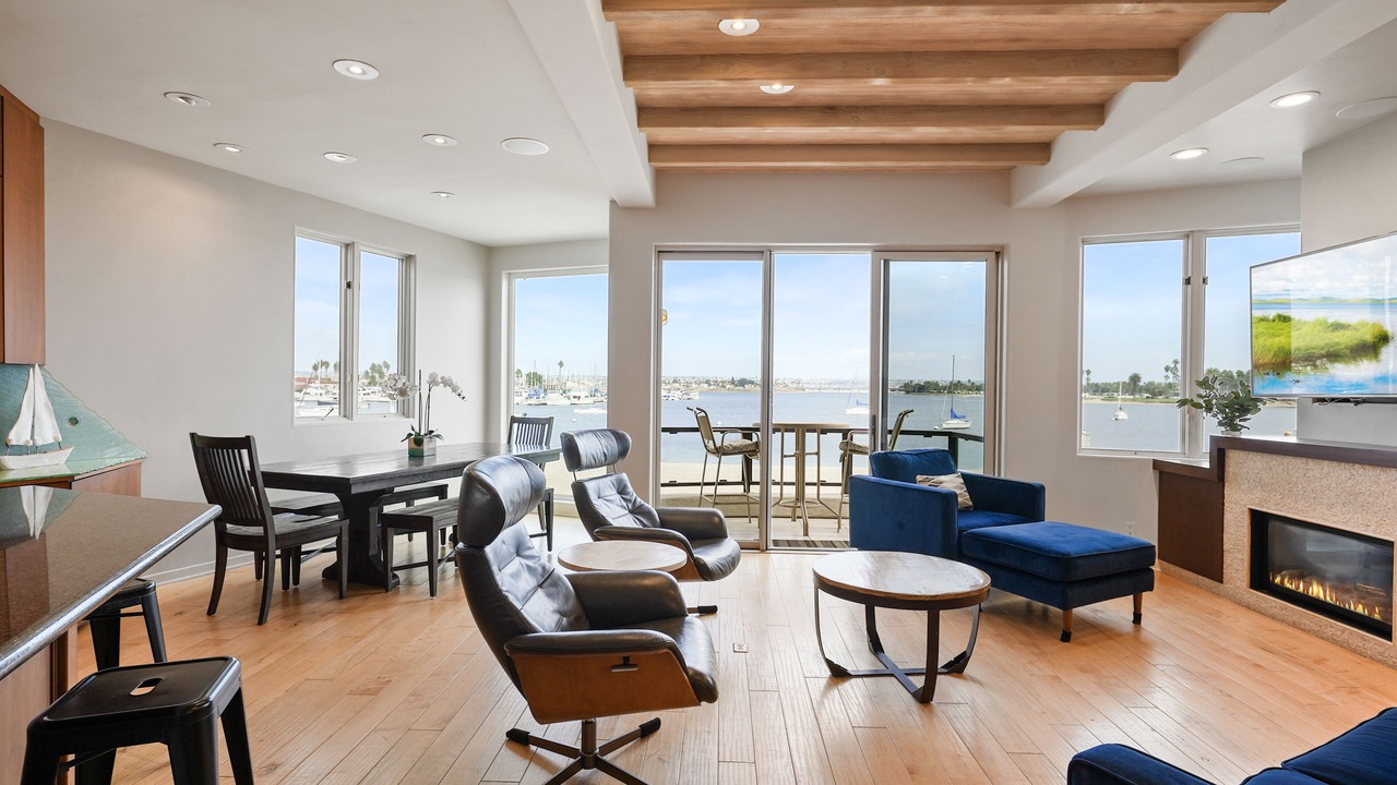 Photo of Livingroom in Central Mission Beach