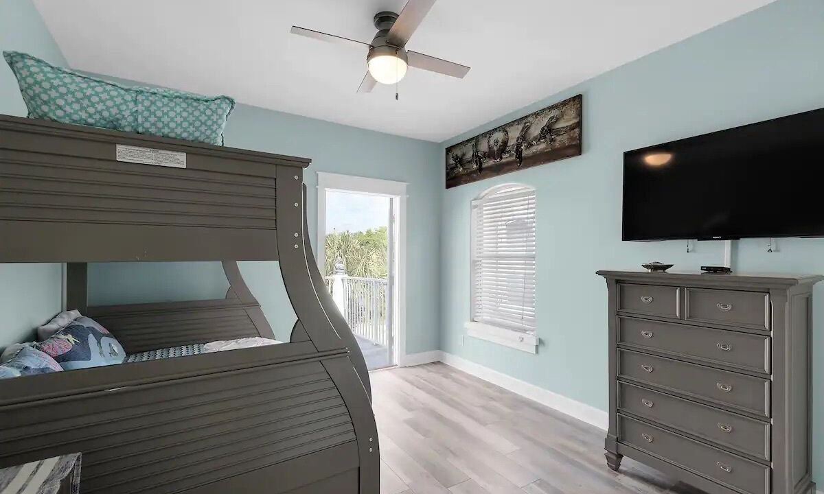 Photo of Patio Balcony in Emerald Waters Village