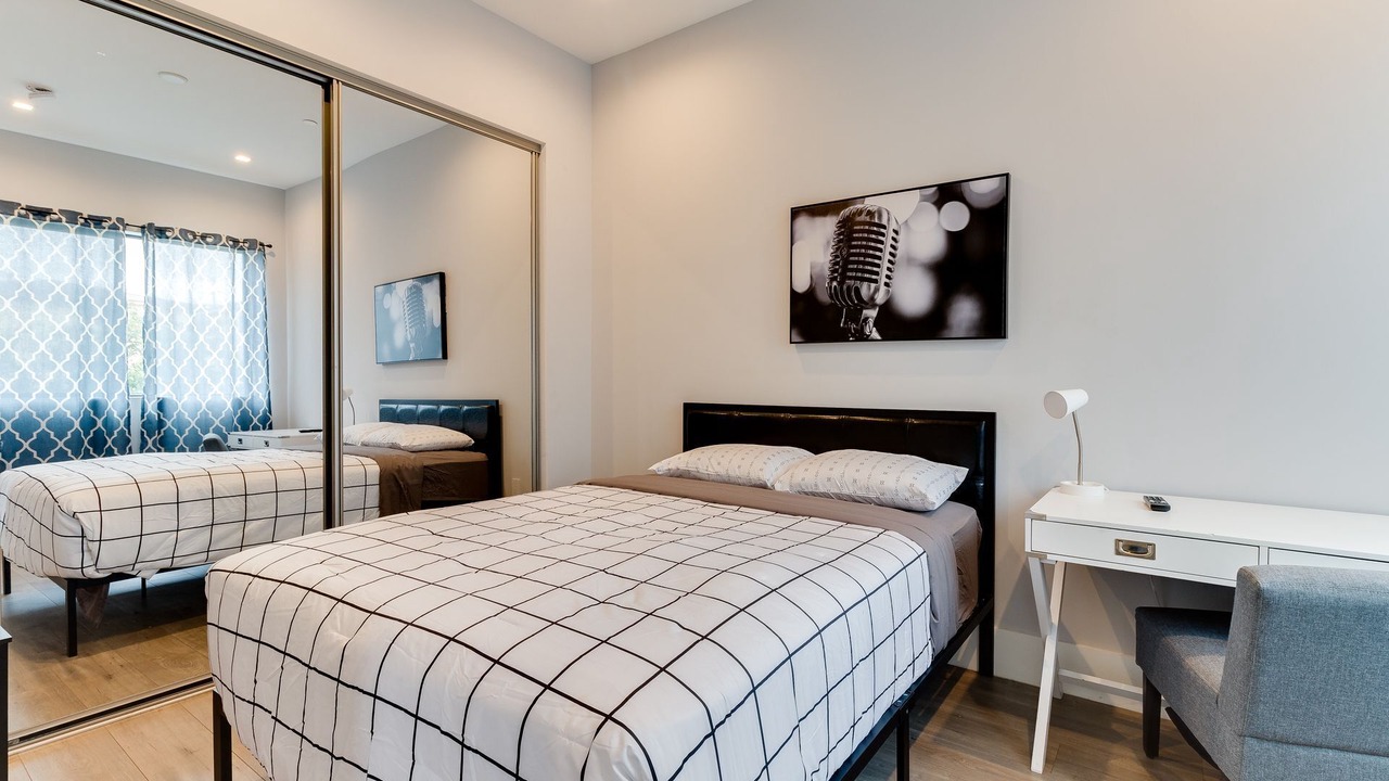 Photo of Bedroom in Mid City