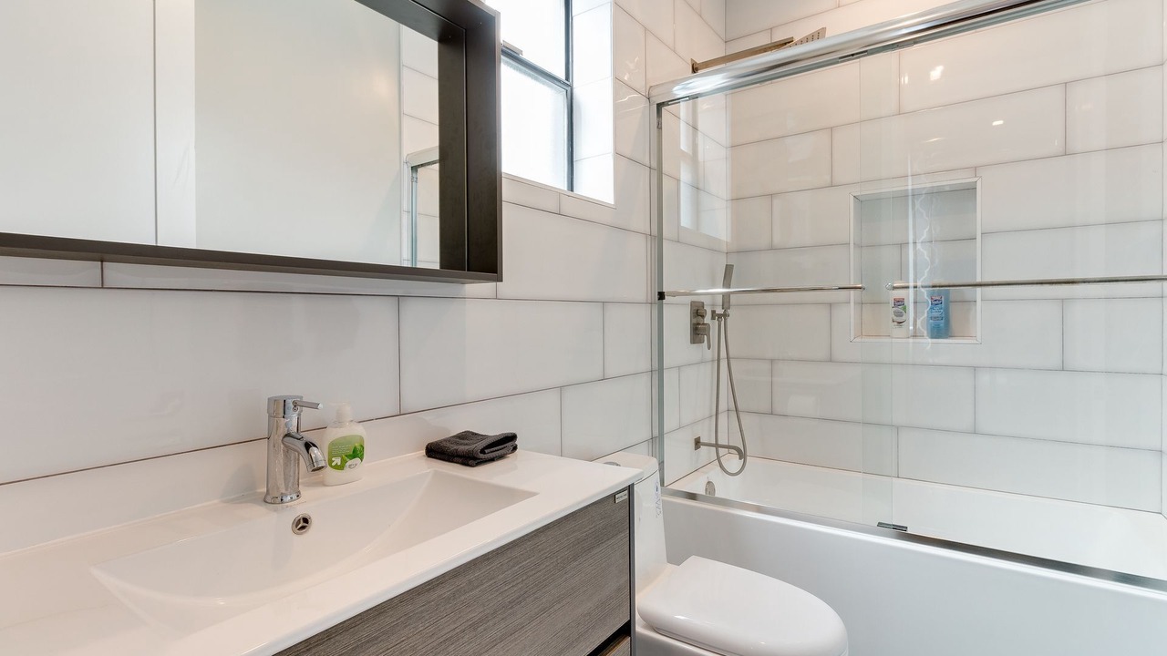 Photo of Bathroom in Mid City