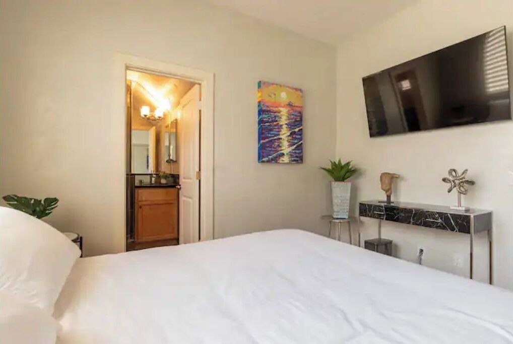 Photo of Bedroom in Huntington Beach