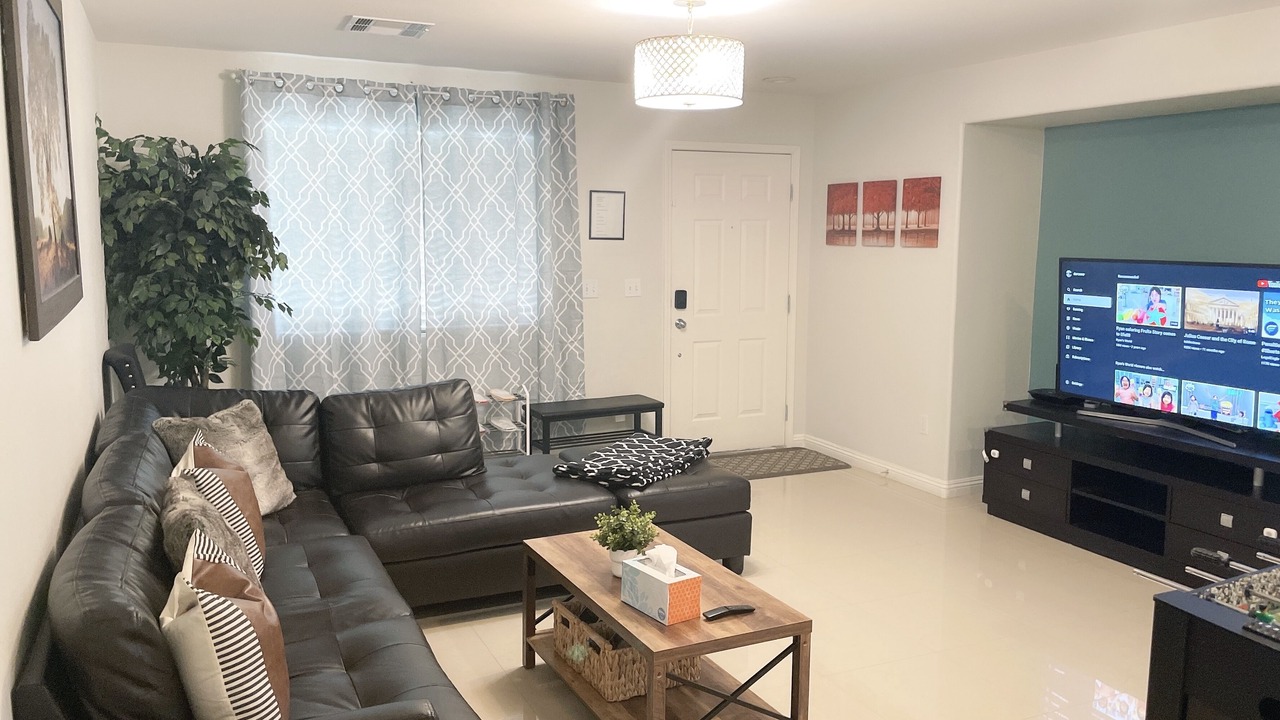 Photo of Livingroom in Rhodes Ranch