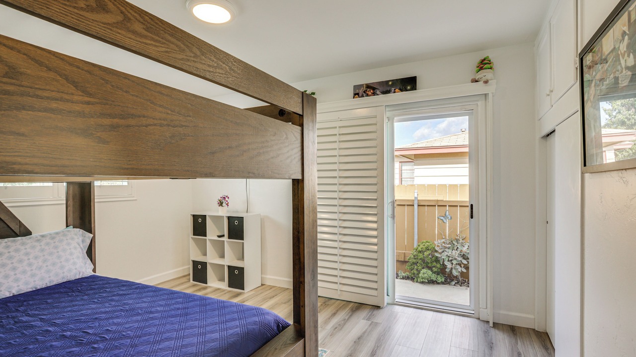 Photo of Bedroom in Lincoln Acres