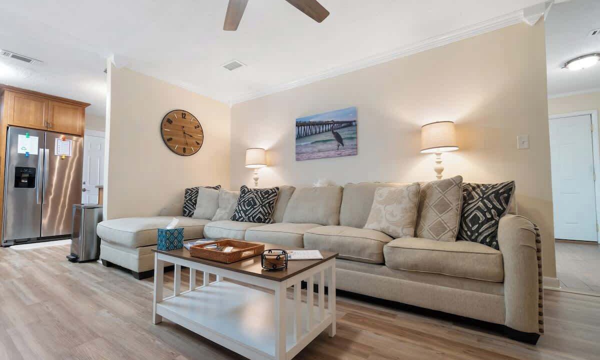 Photo of Livingroom in Myrtle Grove