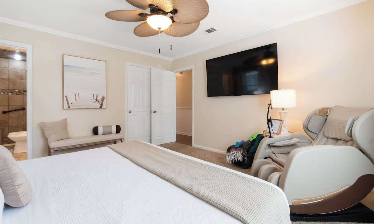 Photo of Bedroom in Myrtle Grove