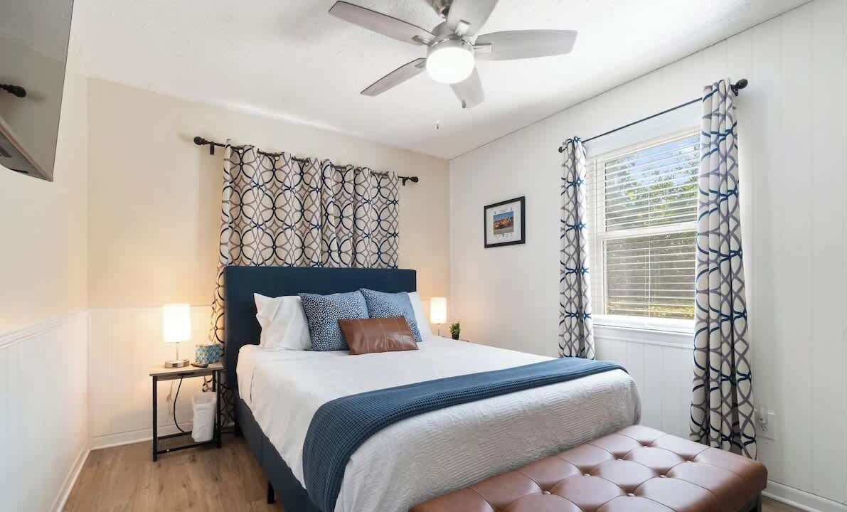 Photo of Bedroom in Myrtle Grove