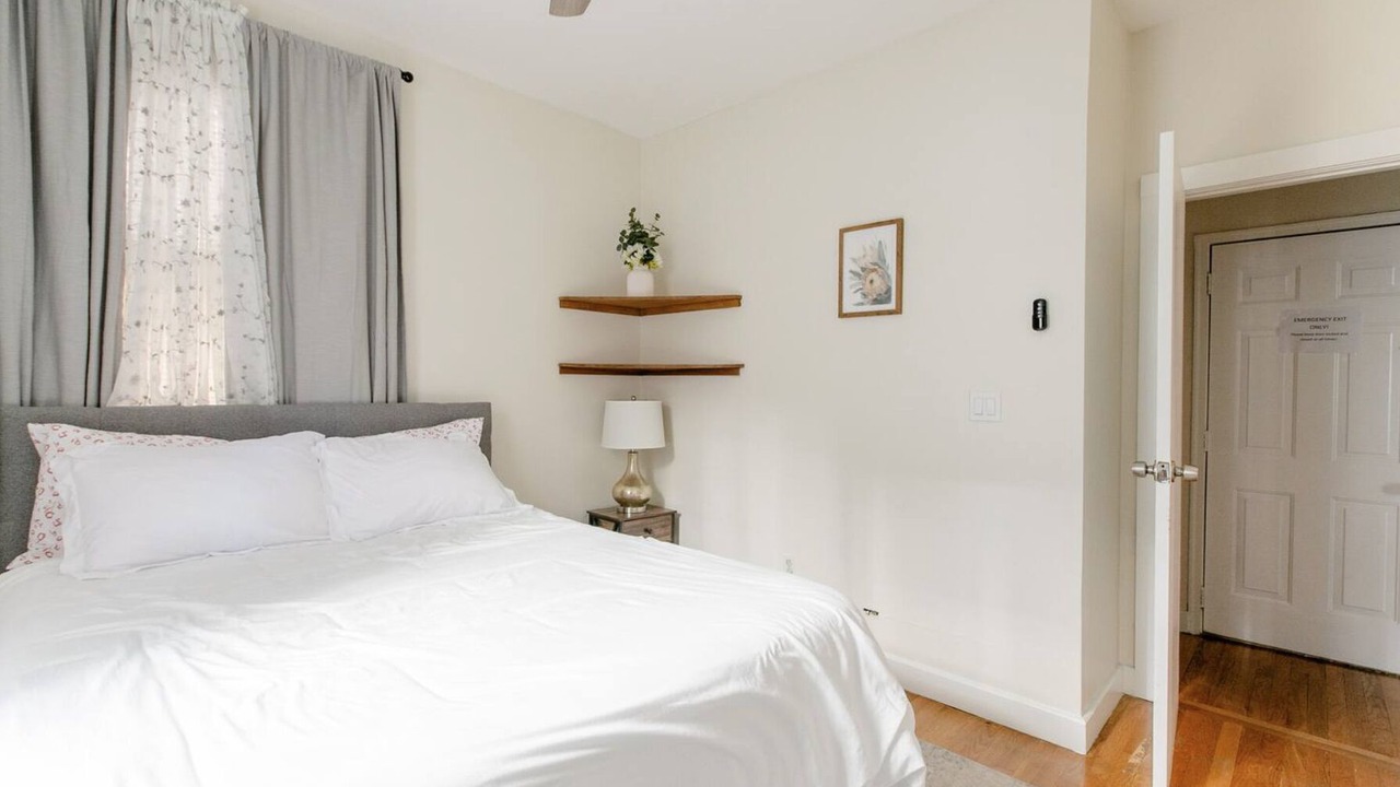 Photo of Bedroom in Riverside