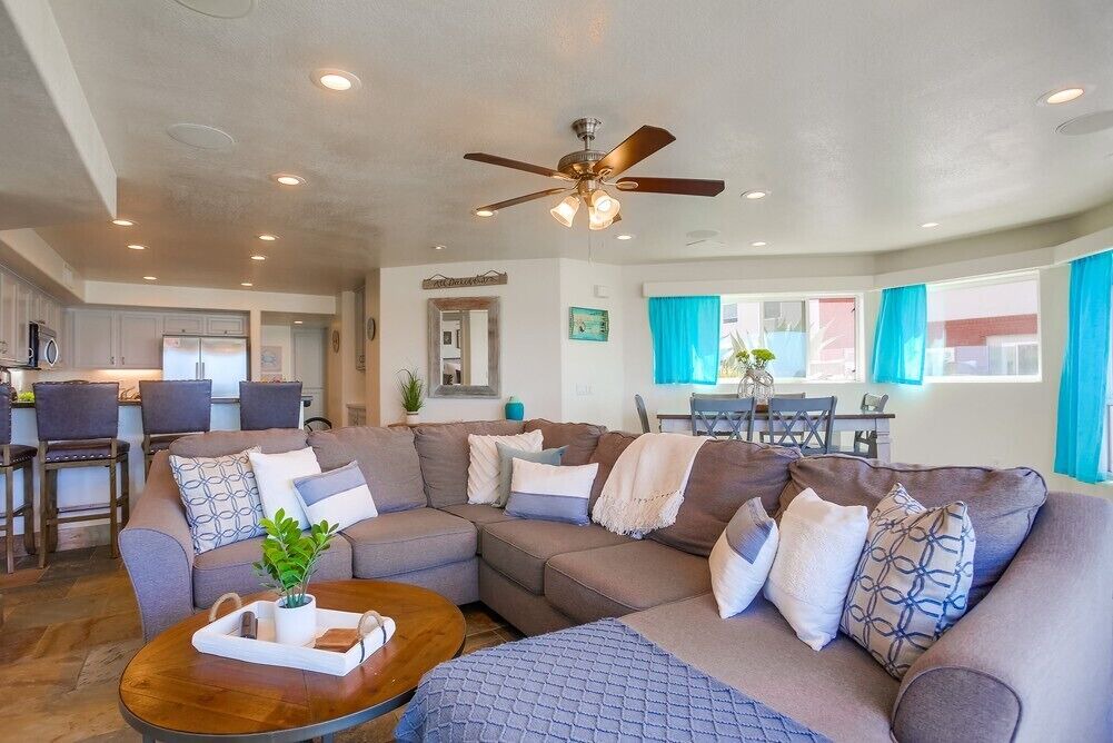 Photo of Livingroom in Central Mission Beach