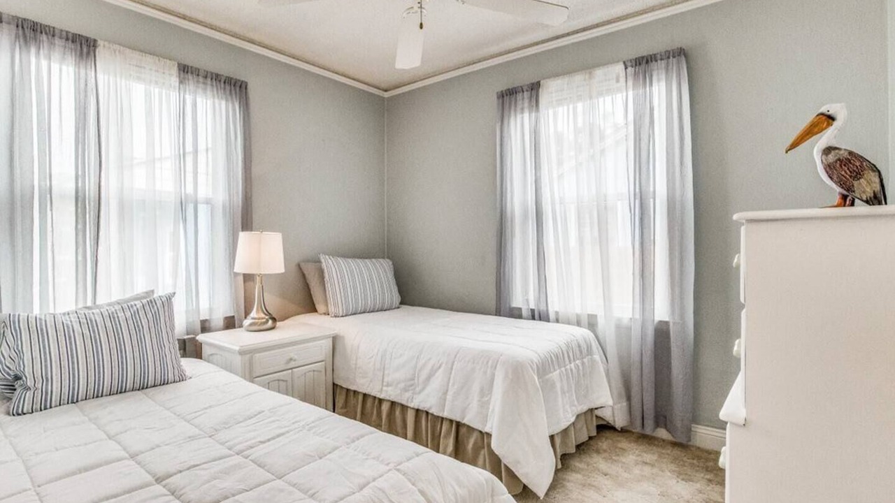 Photo of Bedroom in Navy Point