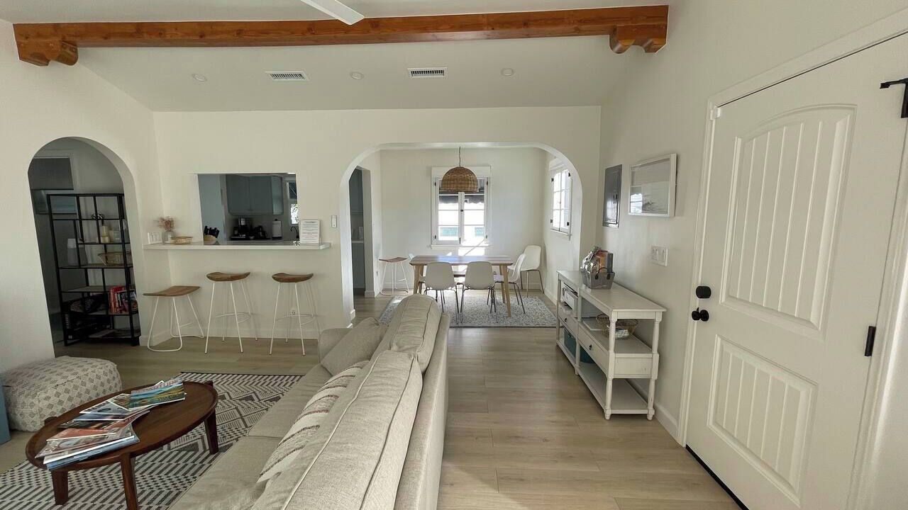 Photo of Livingroom in The Strand