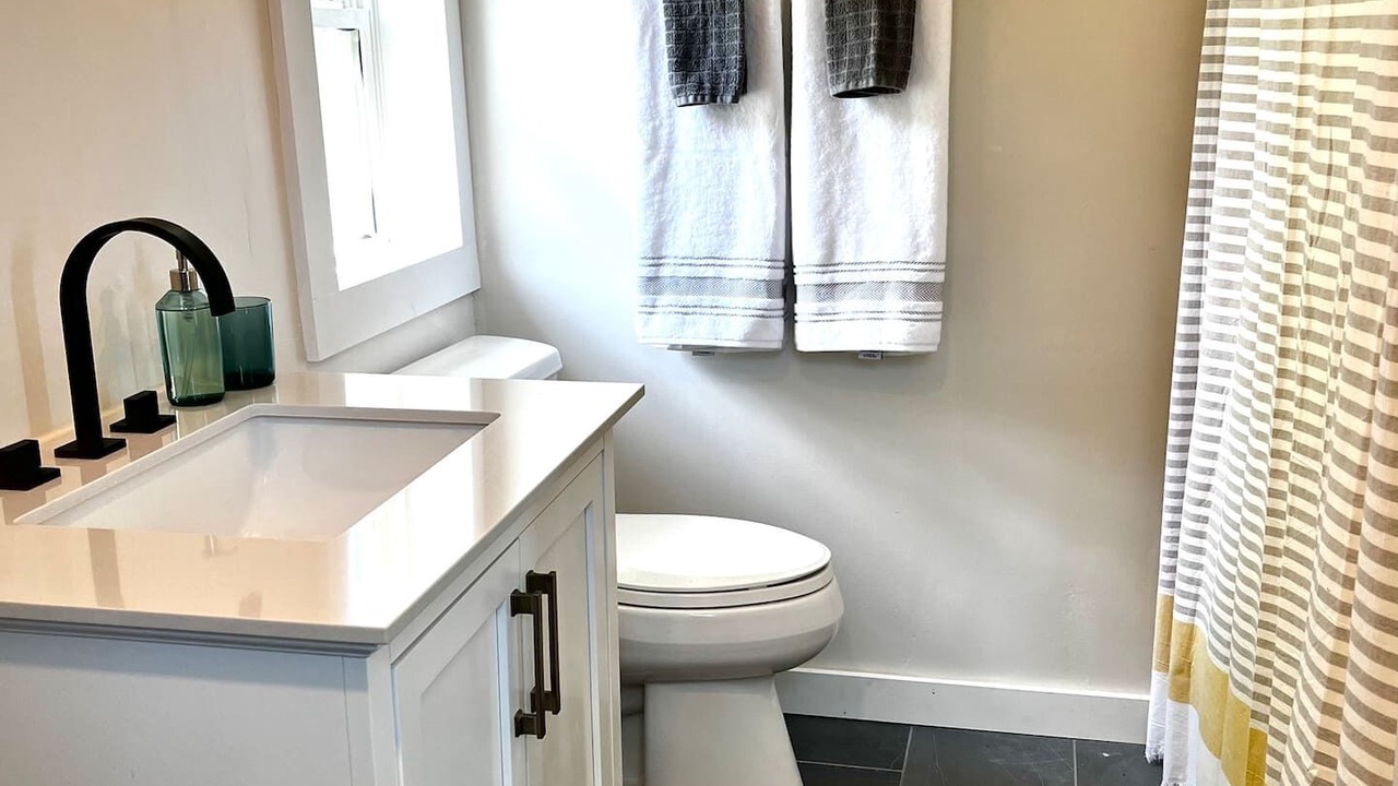 Photo of Bathroom in Addison