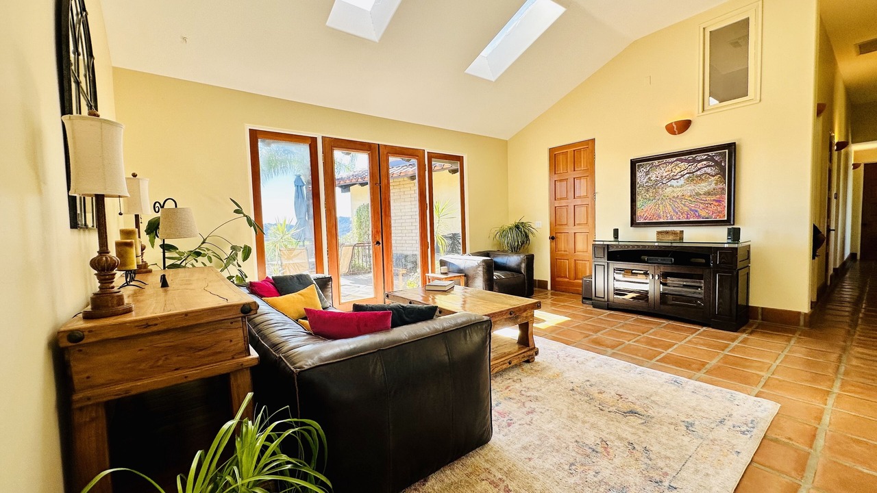 Photo of Livingroom in Escondido
