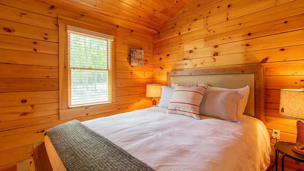 Photo of Bedroom in Lincolnville