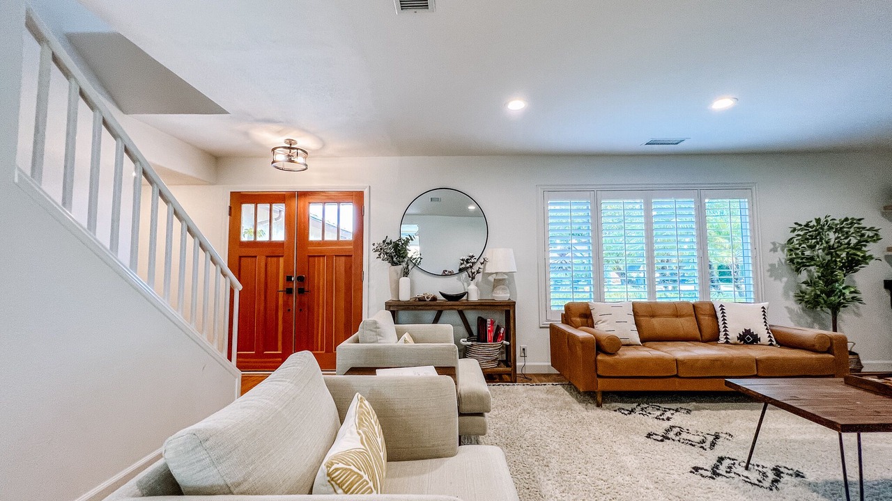 Photo of Livingroom in Tustin