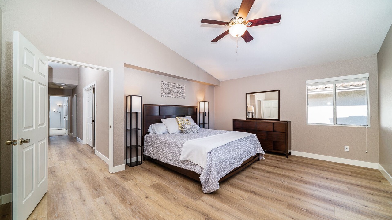 Photo of Bedroom in Vista