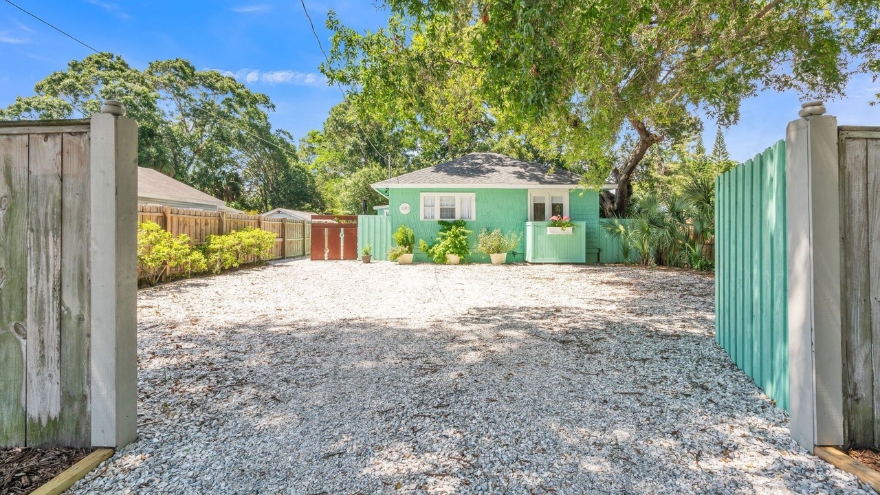 Photo of Others in Bayou Oaks