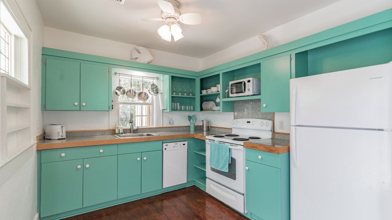 Photo of Bedroom in Bayou Oaks