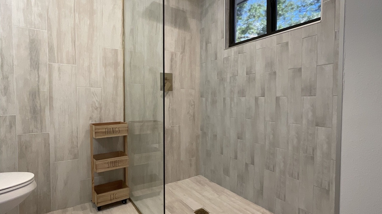 Photo of Bathroom in Indian Beach Sapphire Shores