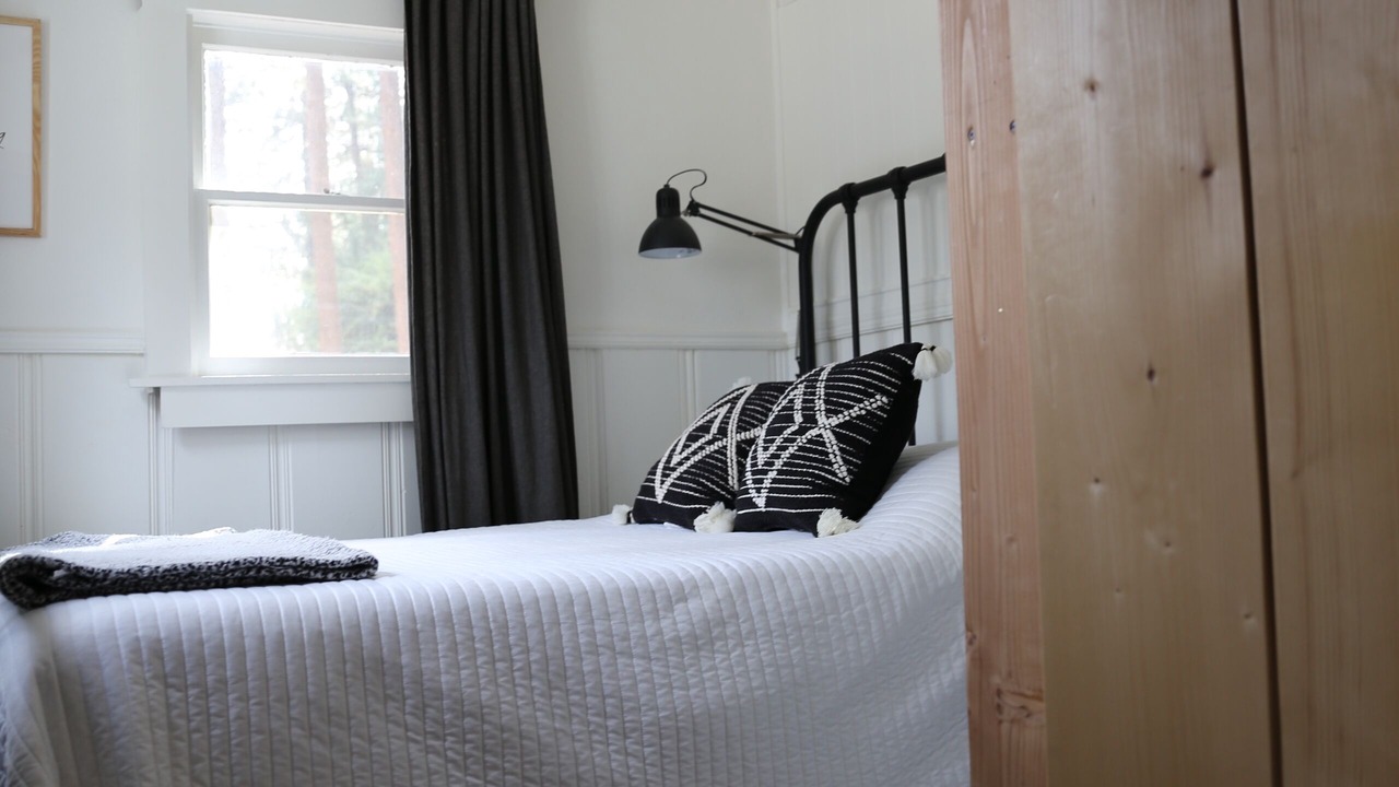 Photo of Bedroom in Big Bear Lake