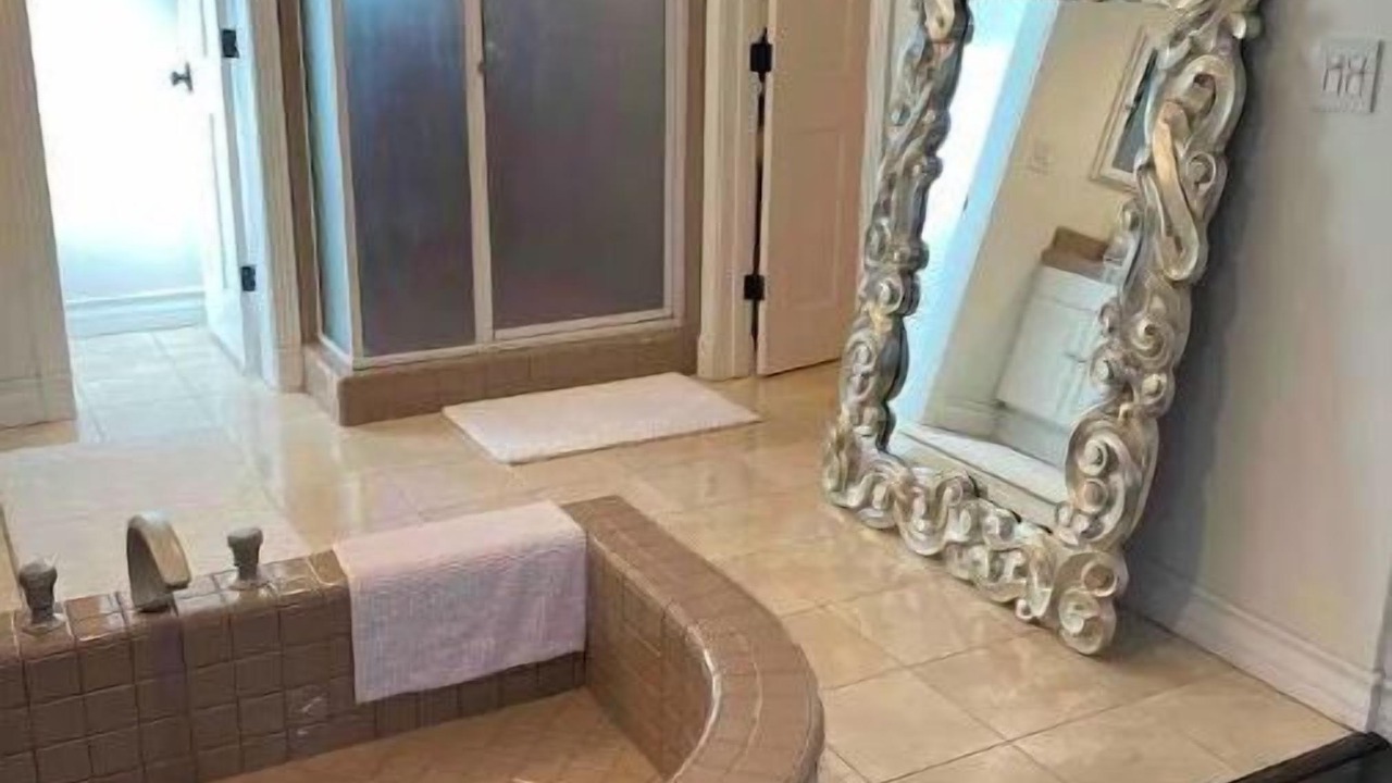 Photo of Bathroom in Laguna Beach
