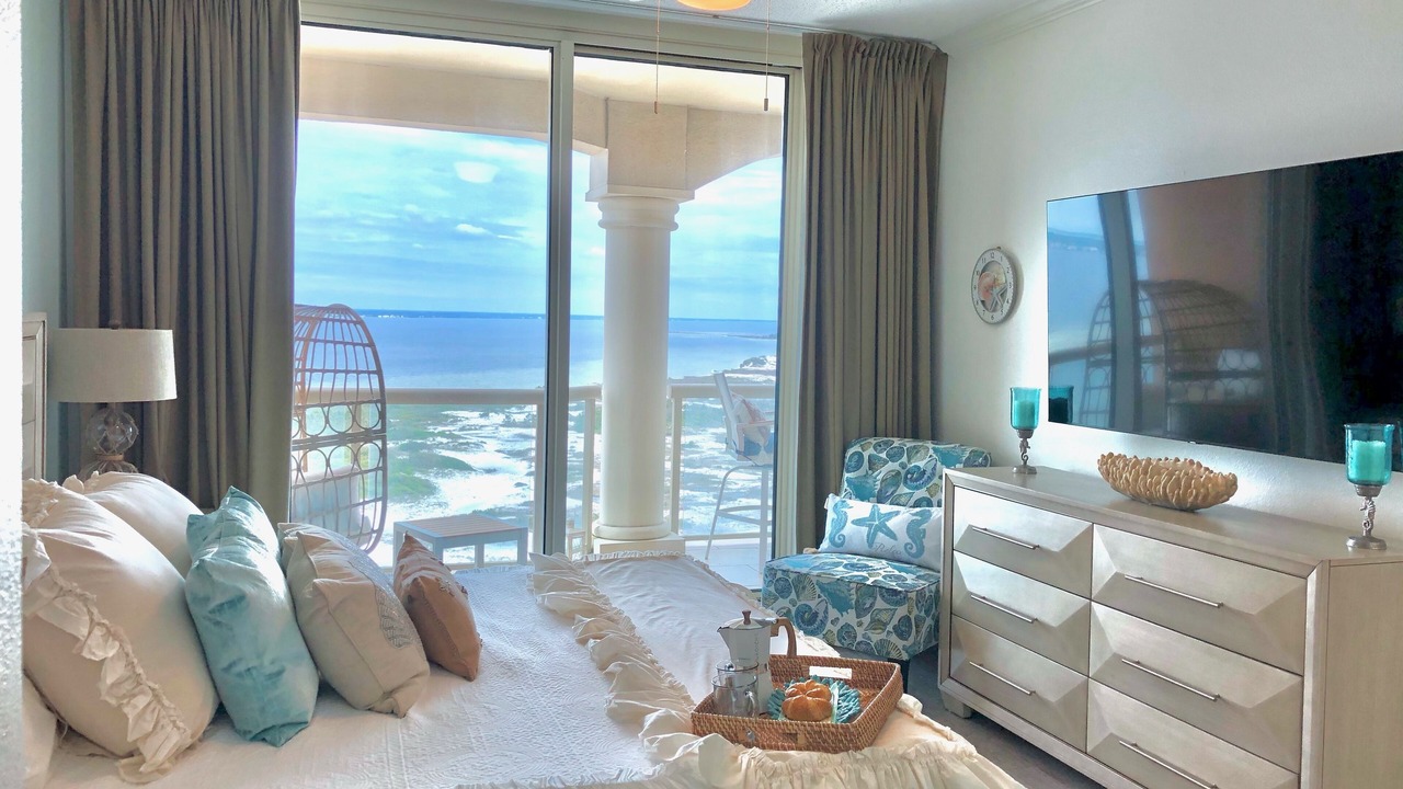 Photo of Bedroom in Pensacola Beach