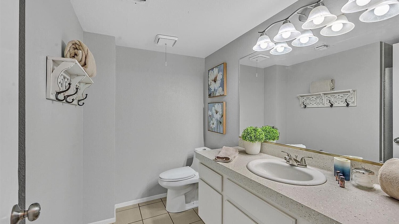 Photo of Bathroom in Green Valley